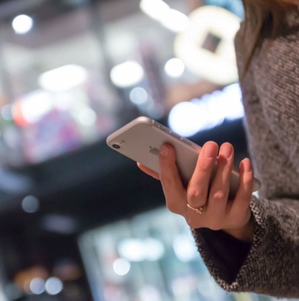 How is mCommerce Keeping the Retail Industry on a Continuous Move 